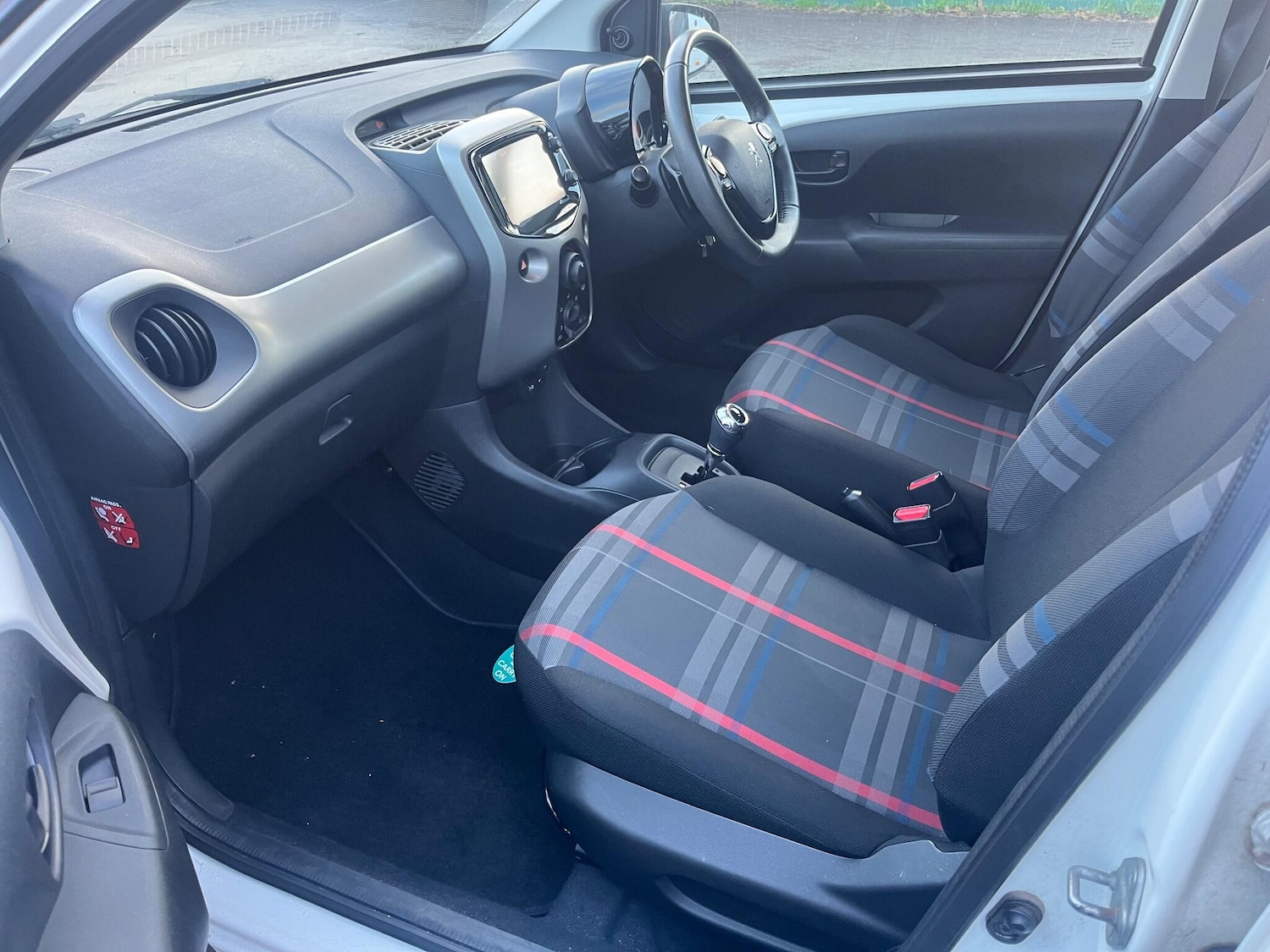 Used Peugeot 108 2014 for sale - 76898866: Photo 11