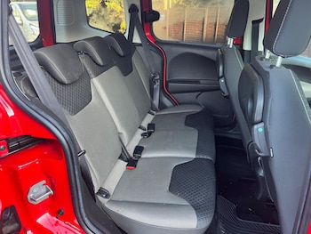 Used Ford Tourneo Courier 2019 for sale - 77203344: Photo