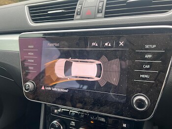 Used Skoda Superb 2018 for sale - 77305582: Photo