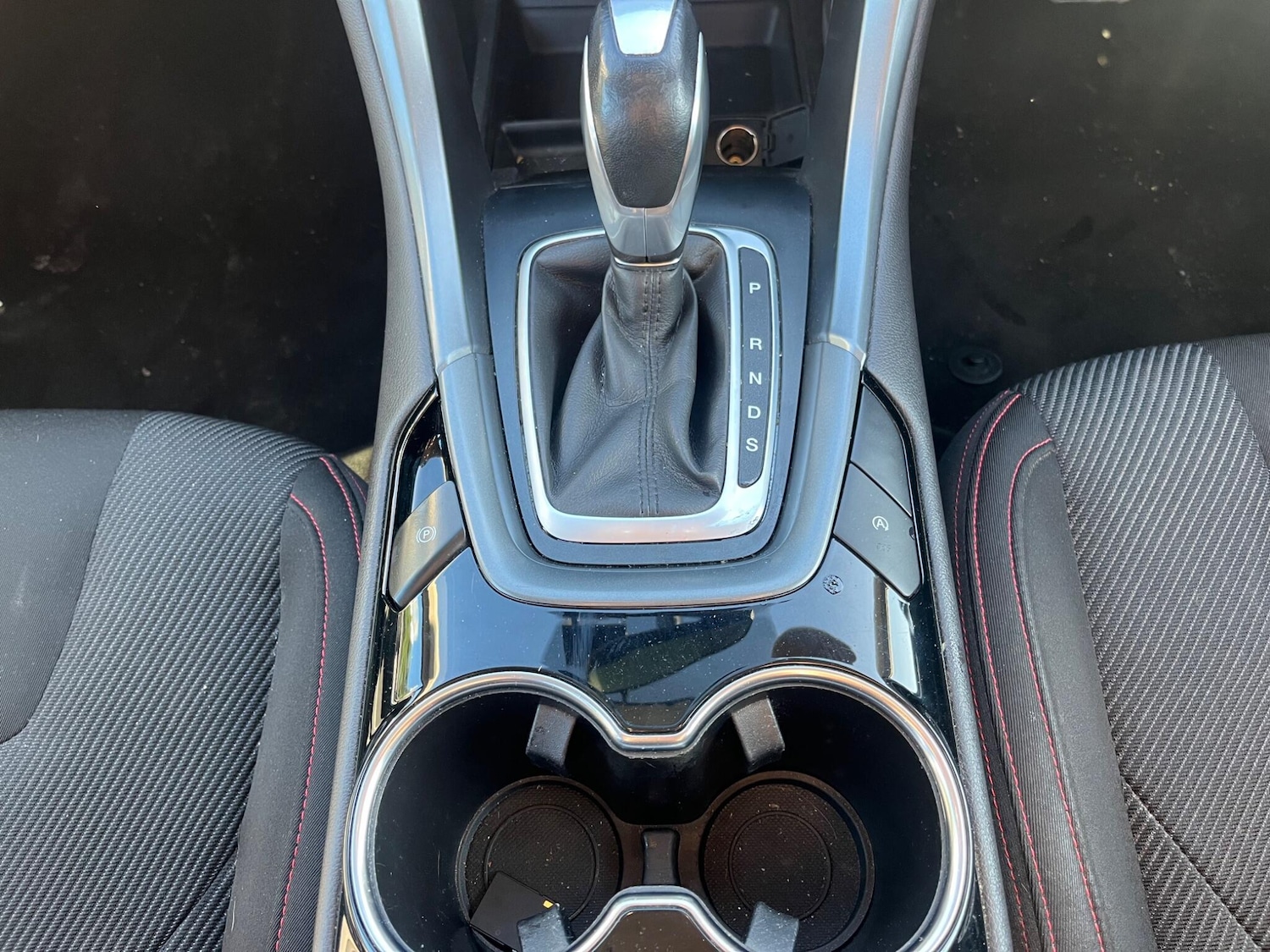 Used Ford Mondeo 2017 for sale - 76658331: Photo 18