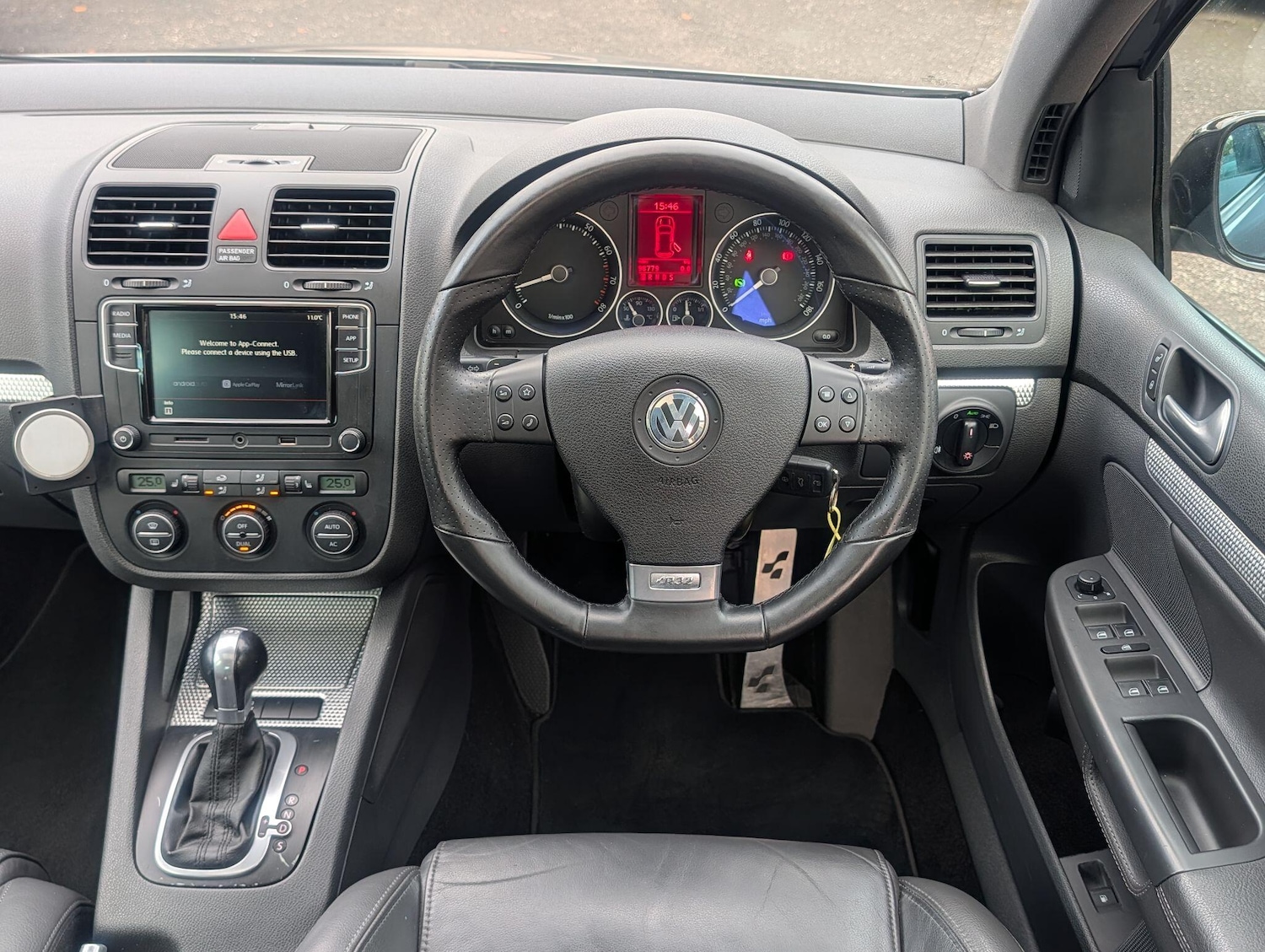 Used Volkswagen Golf 2008 for sale - 76398630: Photo 2