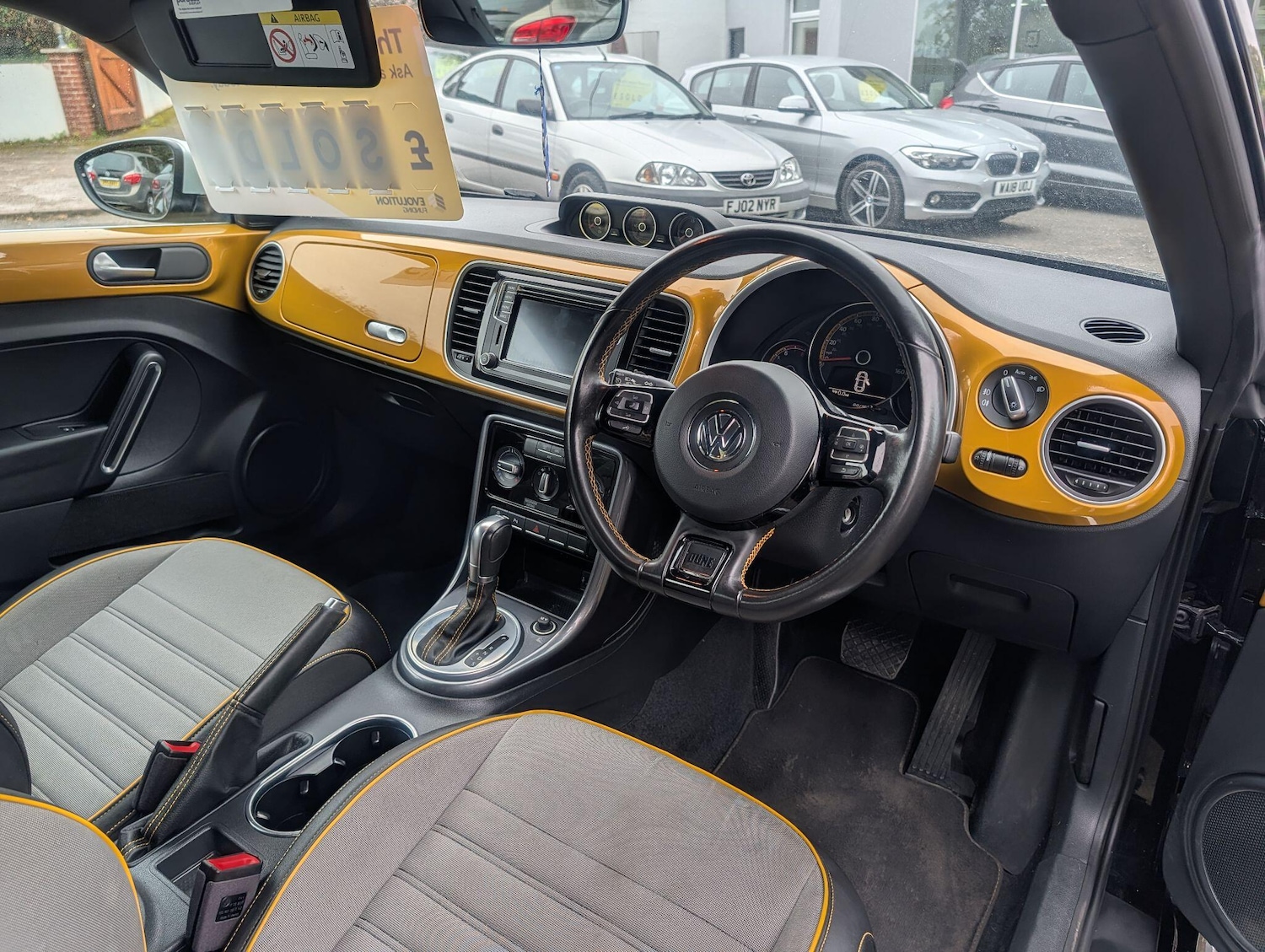 Used Volkswagen Beetle 2017 for sale - 76991581: Photo 14