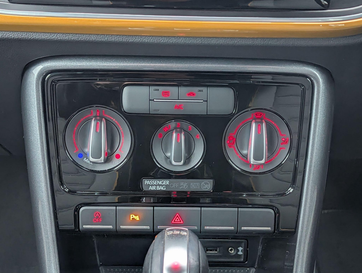 Used Volkswagen Beetle 2017 for sale - 76991581: Photo 34