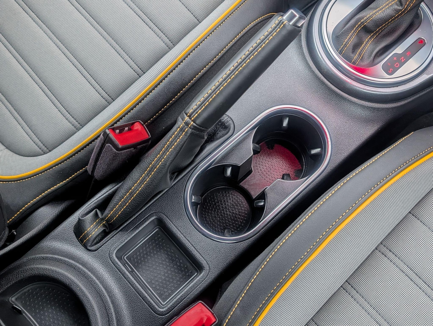 Used Volkswagen Beetle 2017 for sale - 76991581: Photo 37