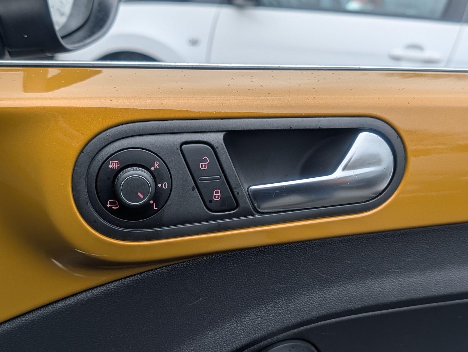 Used Volkswagen Beetle 2017 for sale - 76991581: Photo 48