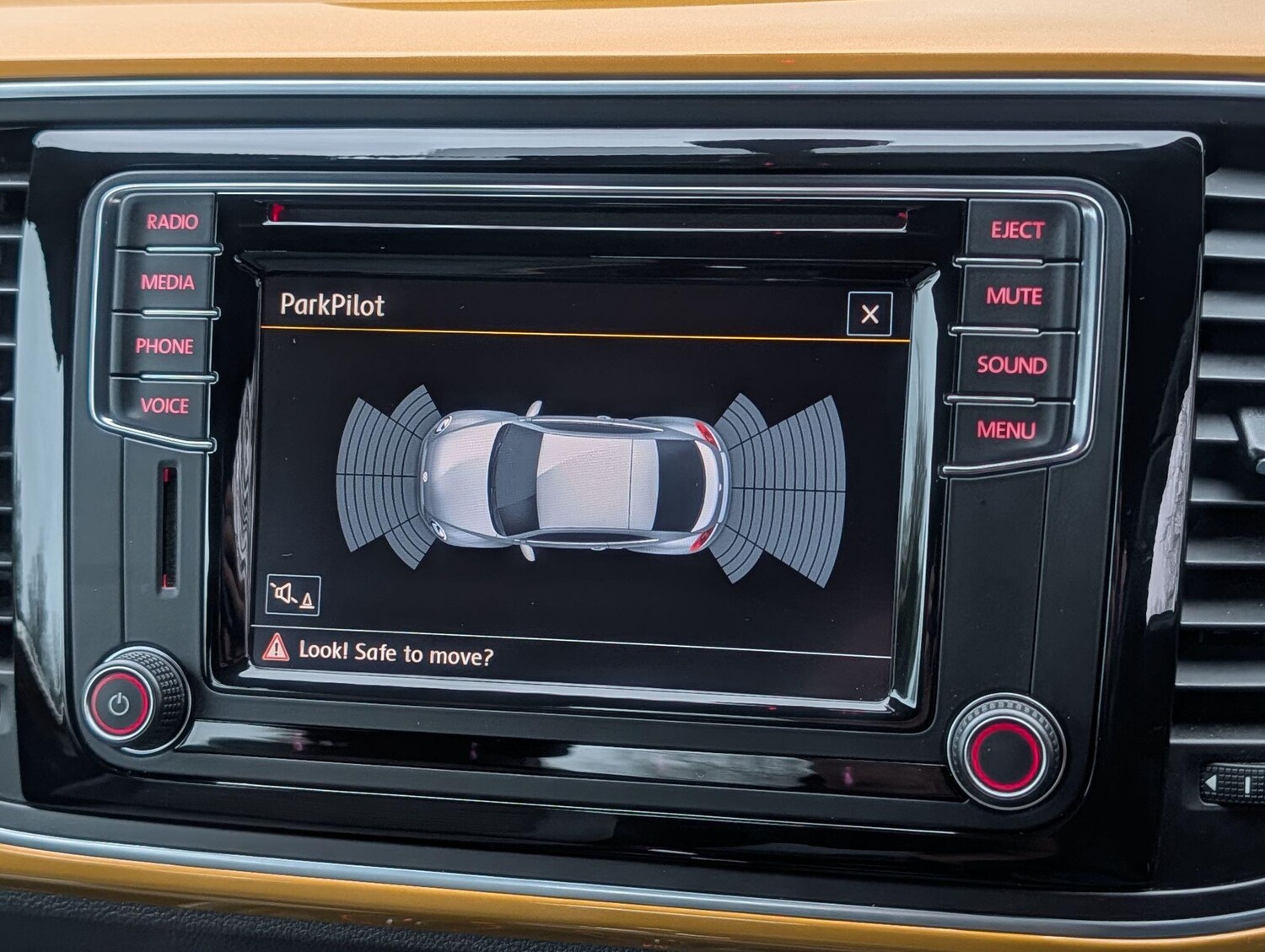 Used Volkswagen Beetle 2017 for sale - 76991581: Photo 52