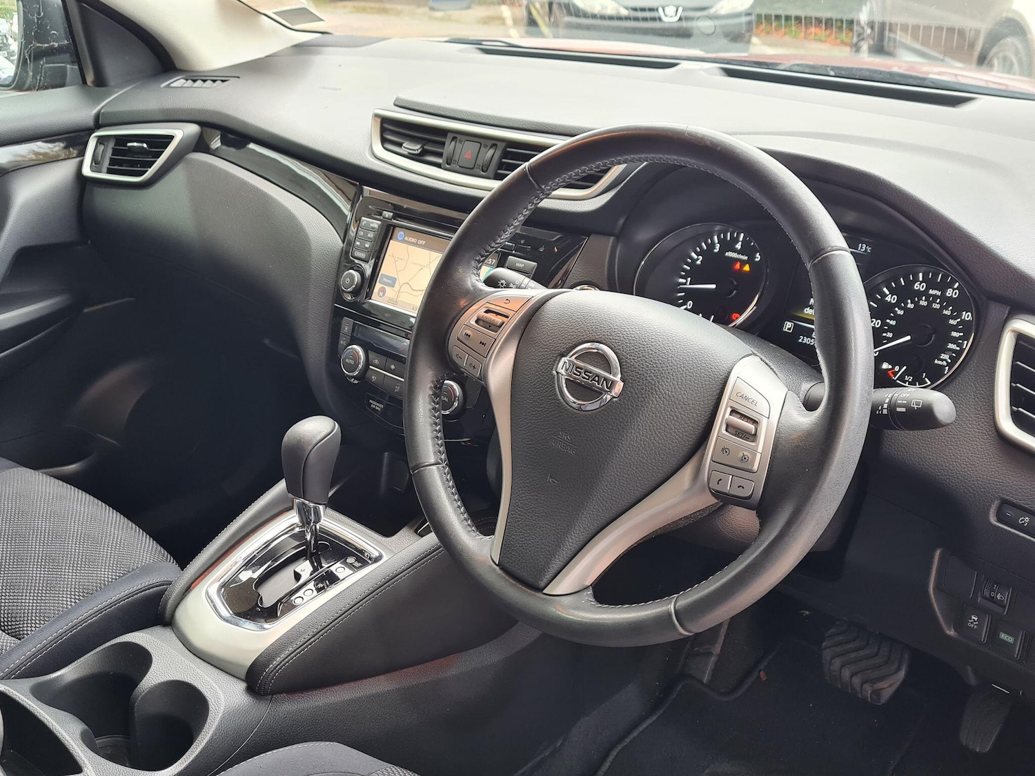 Used Nissan Qashqai 2015 for sale - 76422707: Photo 4