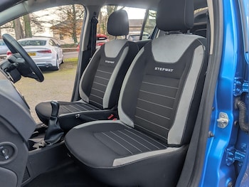 Used Dacia Sandero Stepway 2018 for sale - 76644875: Photo