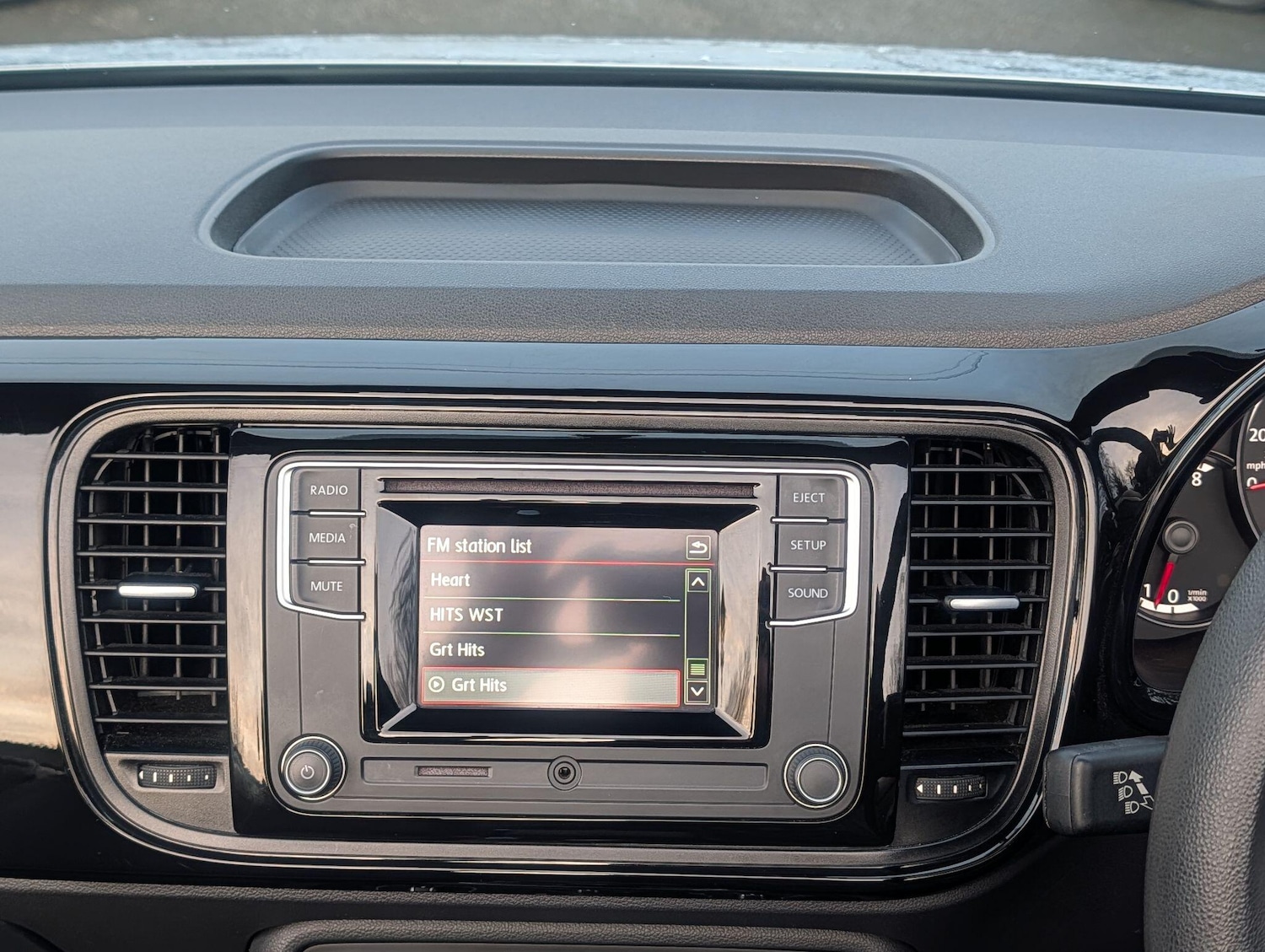 Used Volkswagen Beetle 2016 for sale - 76994160: Photo 31