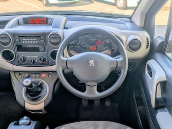 Used Peugeot Partner Tepee 2014 for sale - 79025847: Photo