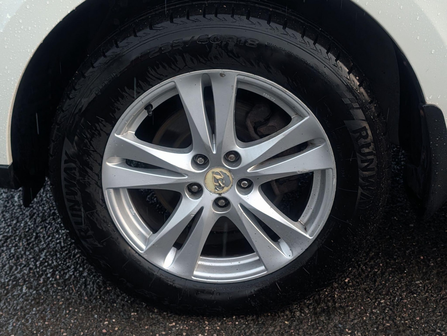 Used Hyundai Santa Fe 2010 for sale - 77230414: Photo 18