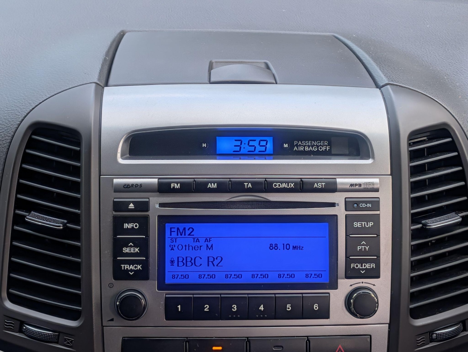 Used Hyundai Santa Fe 2010 for sale - 77230414: Photo 26