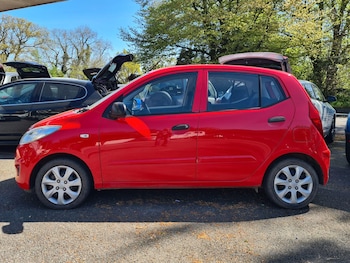 Used Hyundai i10 2013 for sale - 78384282: Photo