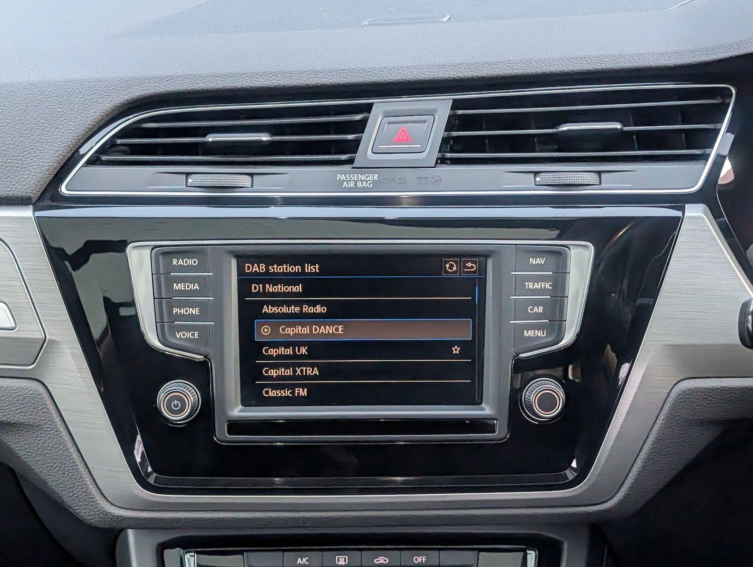 Used Volkswagen Touran 2016 for sale - 77345340: Photo 28