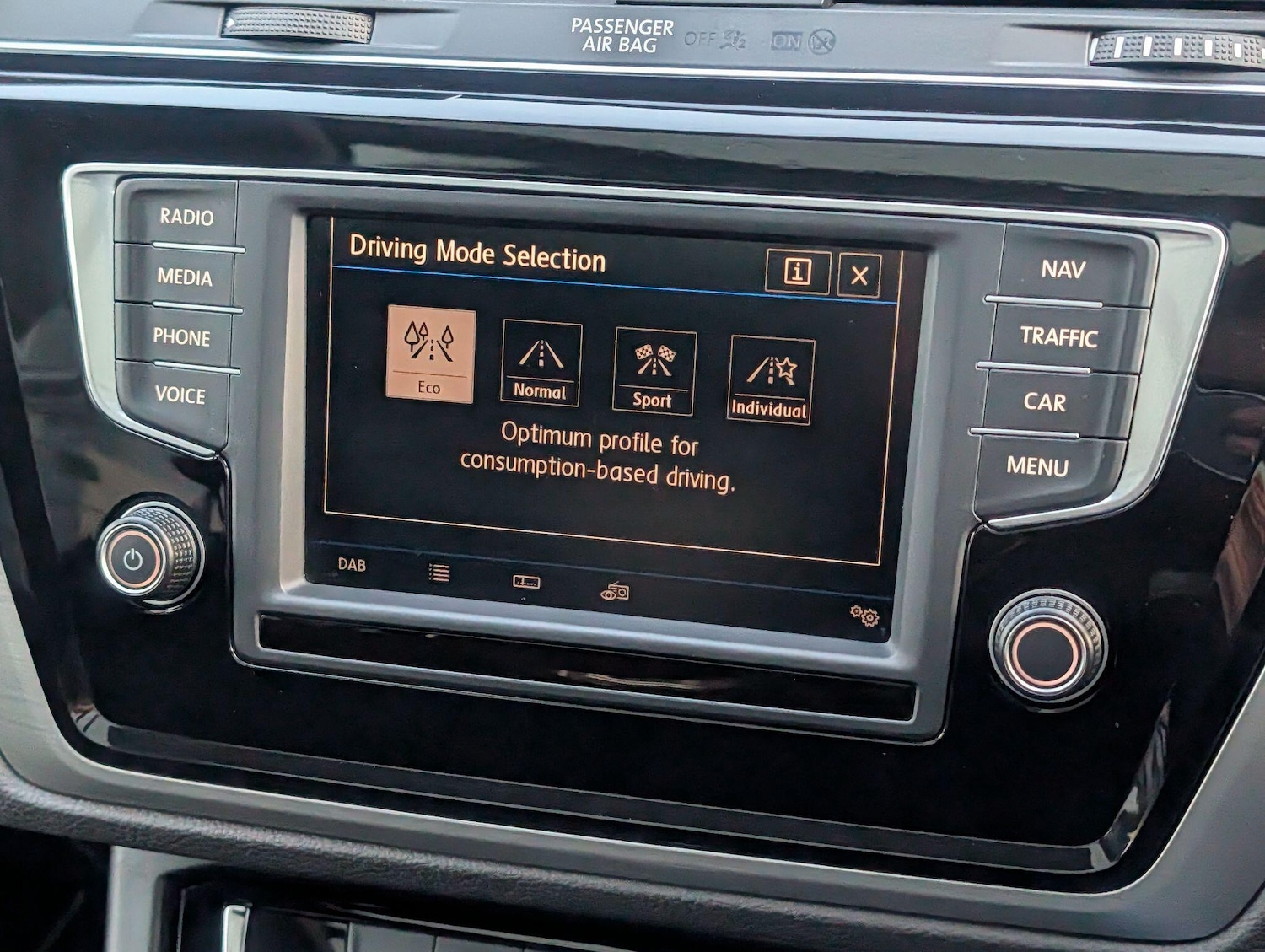 Used Volkswagen Touran 2016 for sale - 77345340: Photo 41