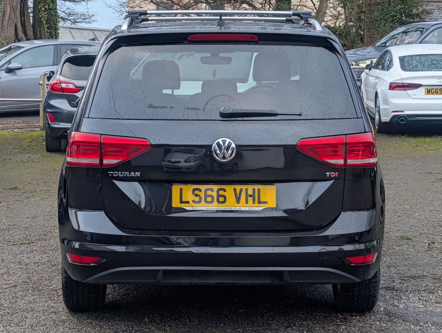 Used Volkswagen Touran 2016 for sale - 77345340: Photo 9