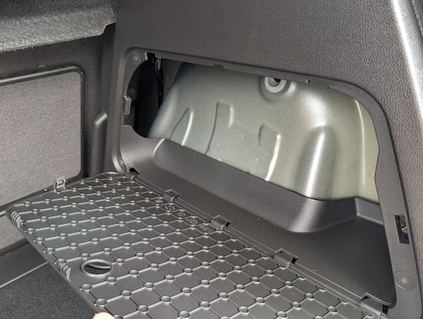 Used Vauxhall Meriva 2015 for sale - 75492455: Photo 22