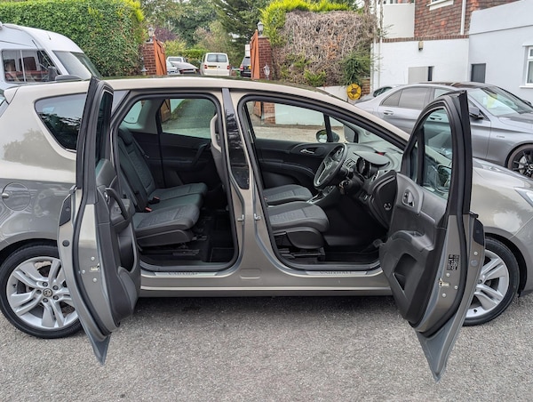 Used Vauxhall Meriva 2015 for sale - 75492455: Photo 24