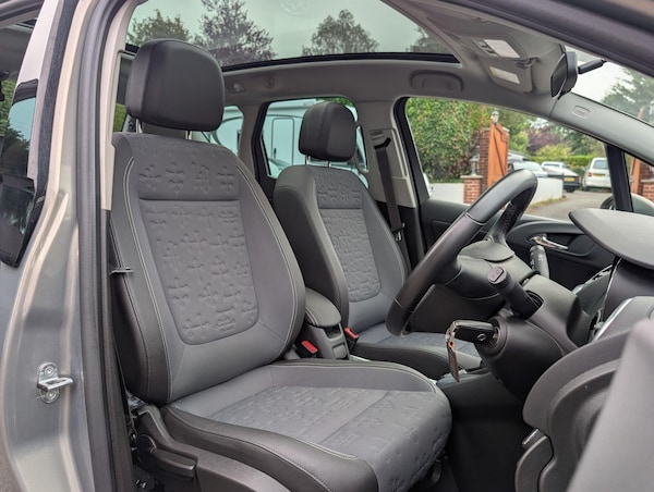 Used Vauxhall Meriva 2015 for sale - 75492455: Photo 34
