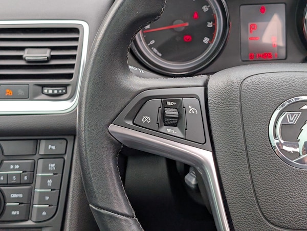 Used Vauxhall Meriva 2015 for sale - 75492455: Photo 46