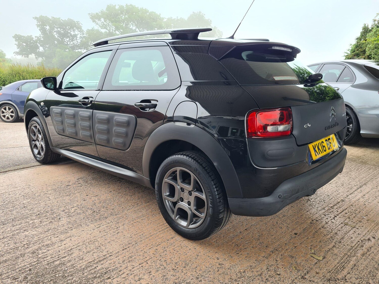 Vehicle 21
