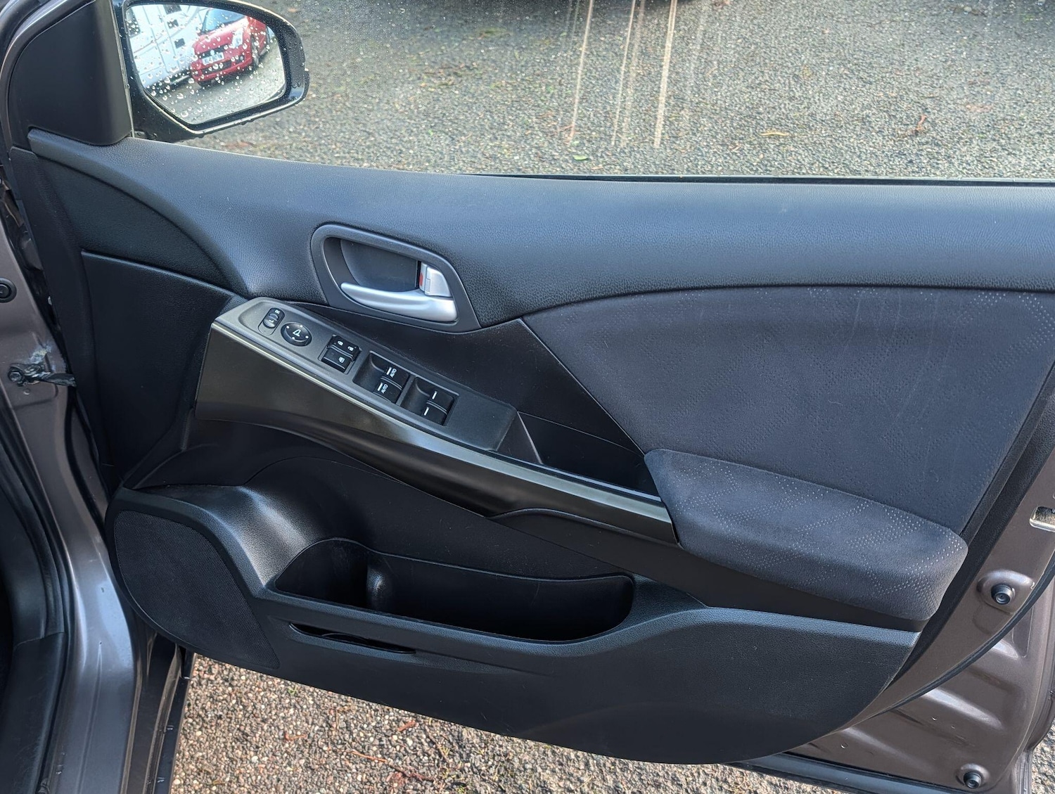 Used Honda Civic 2012 for sale - 77469058: Photo 29