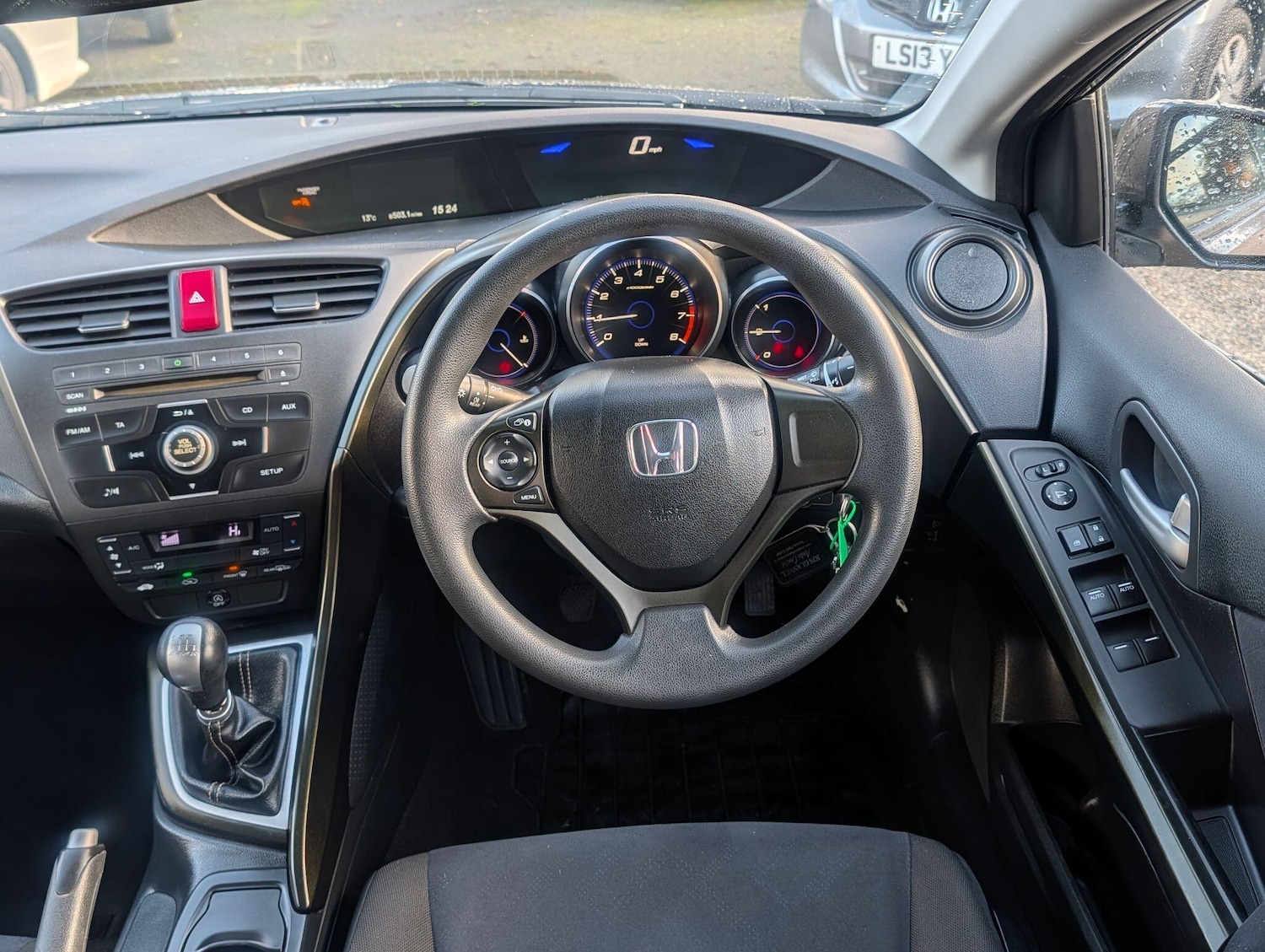 Used Honda Civic 2012 for sale - 77469058: Photo 3