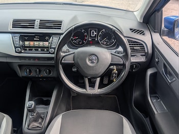 Used Skoda Fabia 2015 for sale - 79441388: Photo