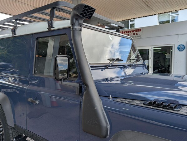 Used Land Rover Defender 90 2010 for sale - 73858248: Photo 19
