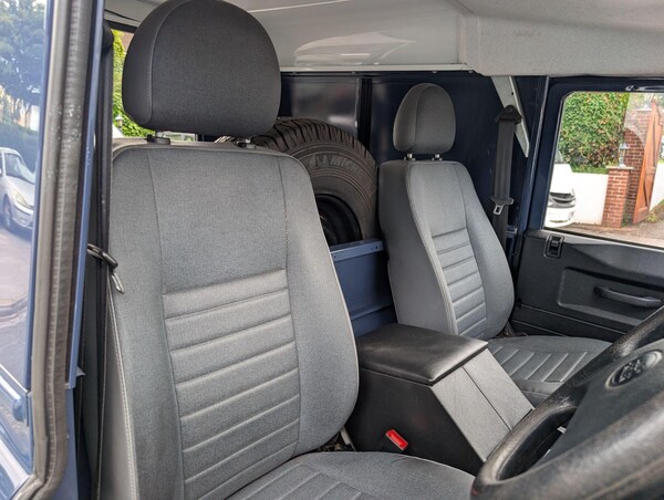Used Land Rover Defender 90 2010 for sale - 73858248: Photo 46