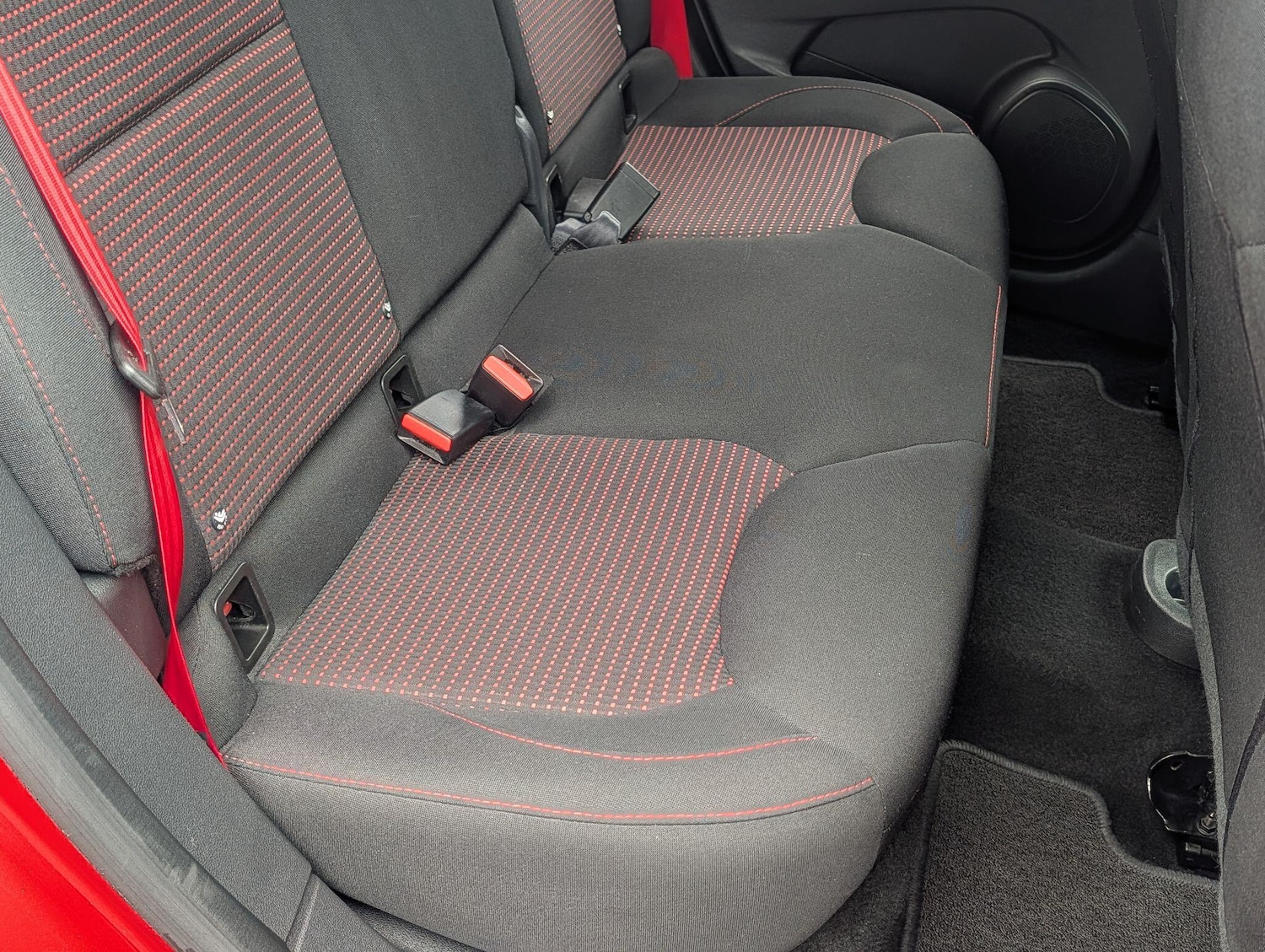 Used Renault Clio for sale - 77925305: Photo 32