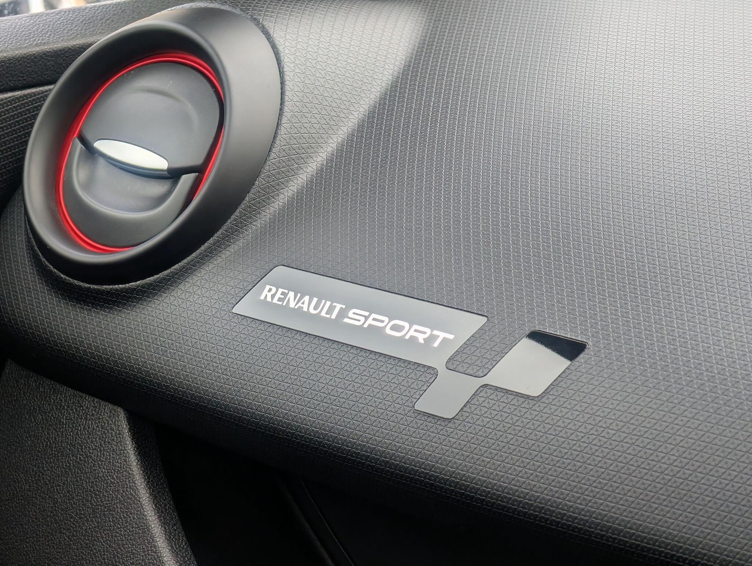 Used Renault Clio for sale - 77925305: Photo 36