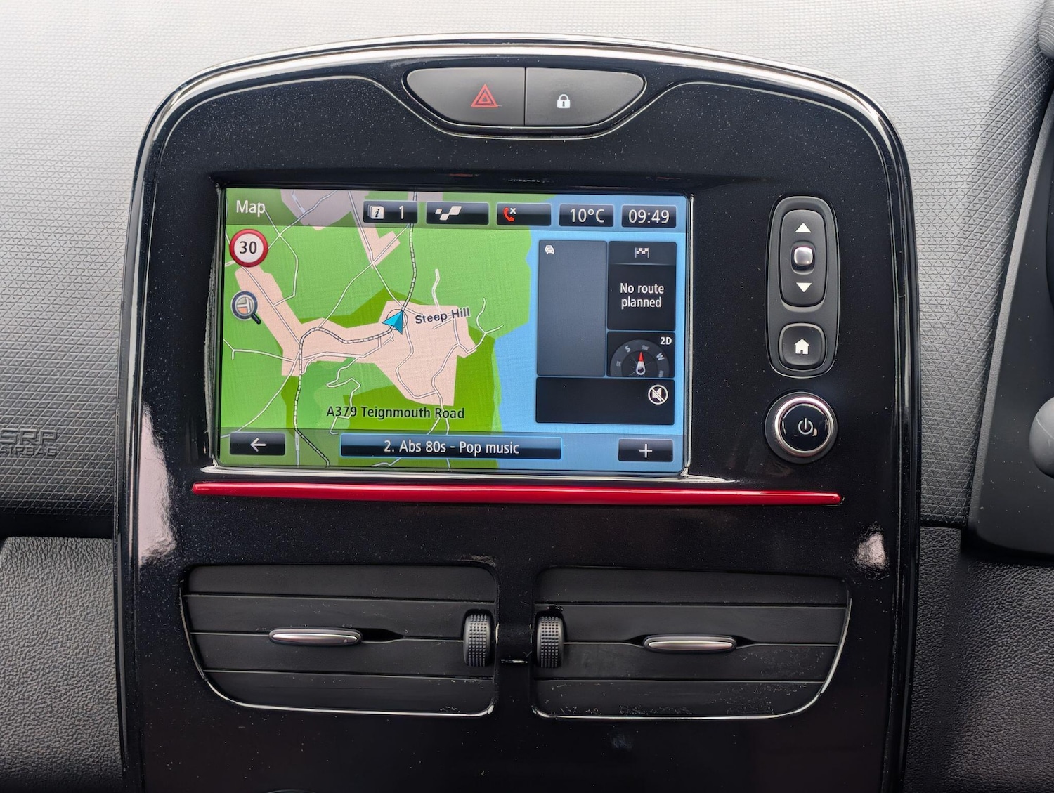 Used Renault Clio for sale - 77925305: Photo 37