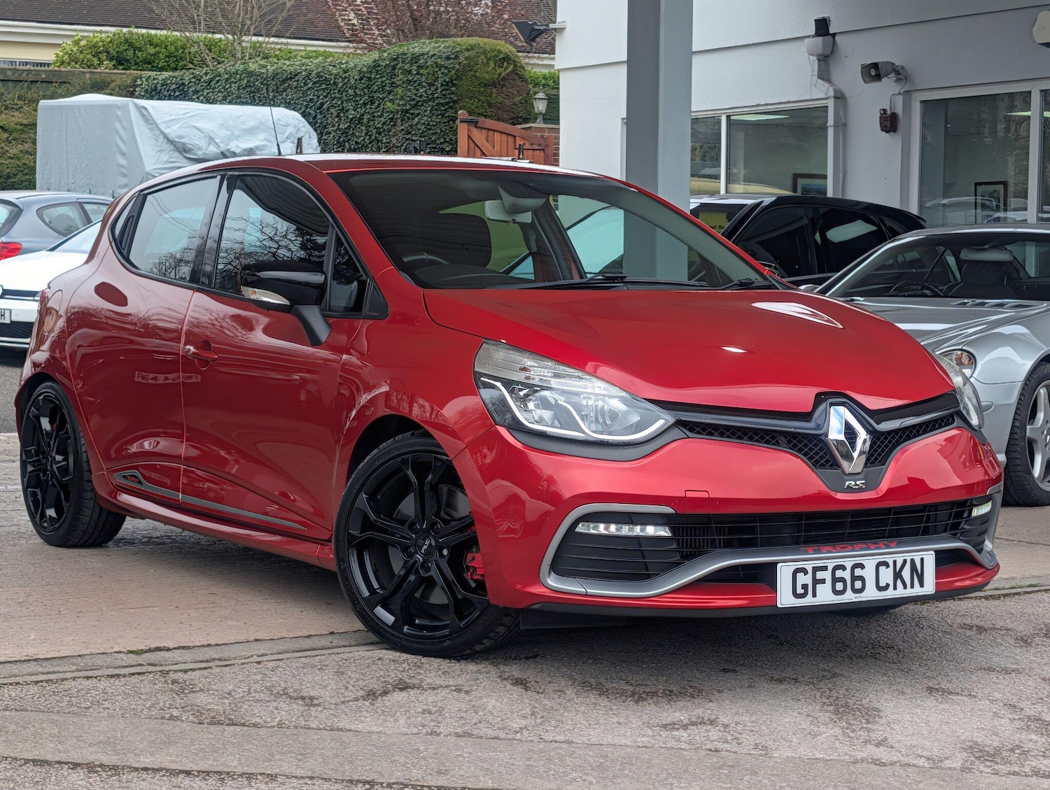 Used Renault Clio for sale - 77925305: Photo 4