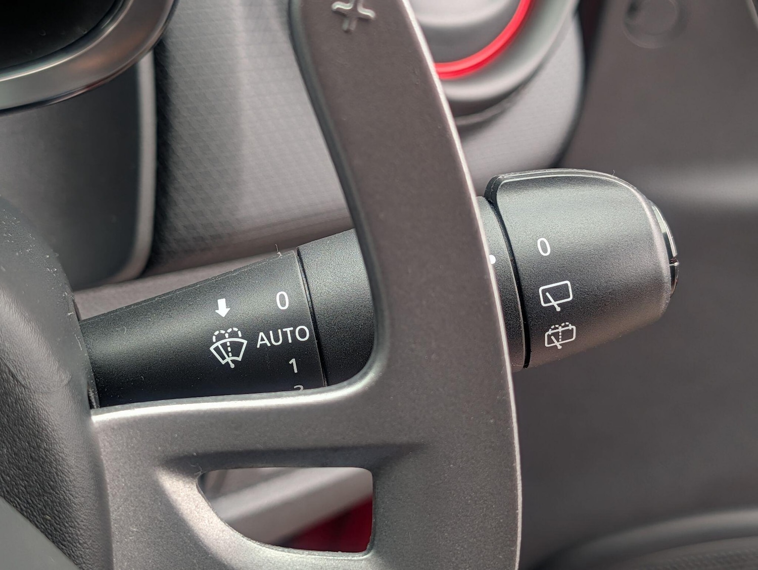 Used Renault Clio for sale - 77925305: Photo 56