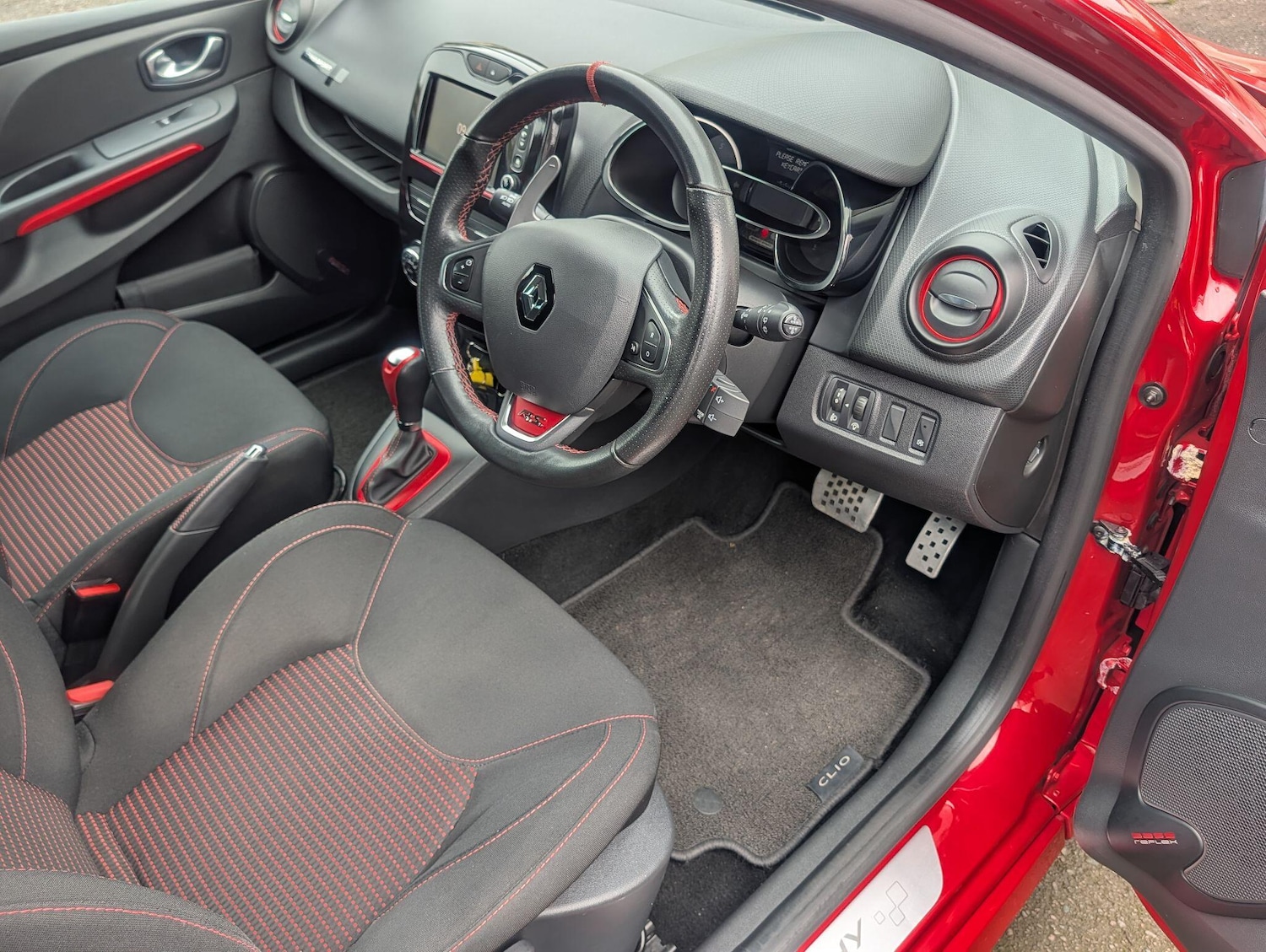 Used Renault Clio for sale - 77925305: Photo 68