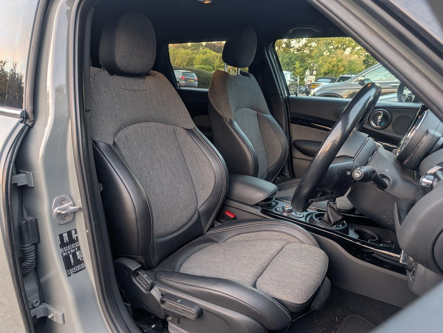 Used MINI Clubman 2018 for sale - 76167559: Photo 2