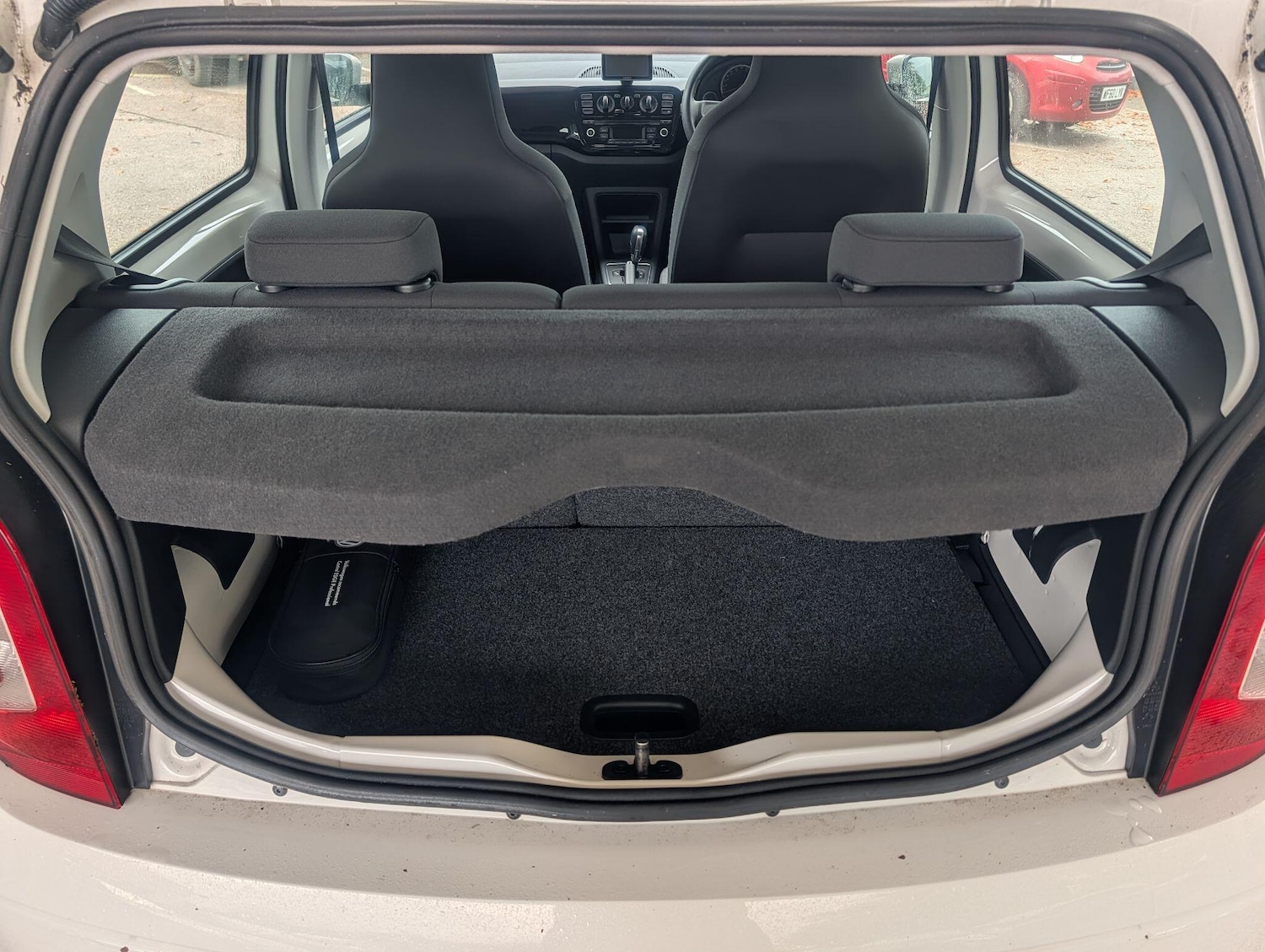 Used Volkswagen up! 2014 for sale - 76336733: Photo 19