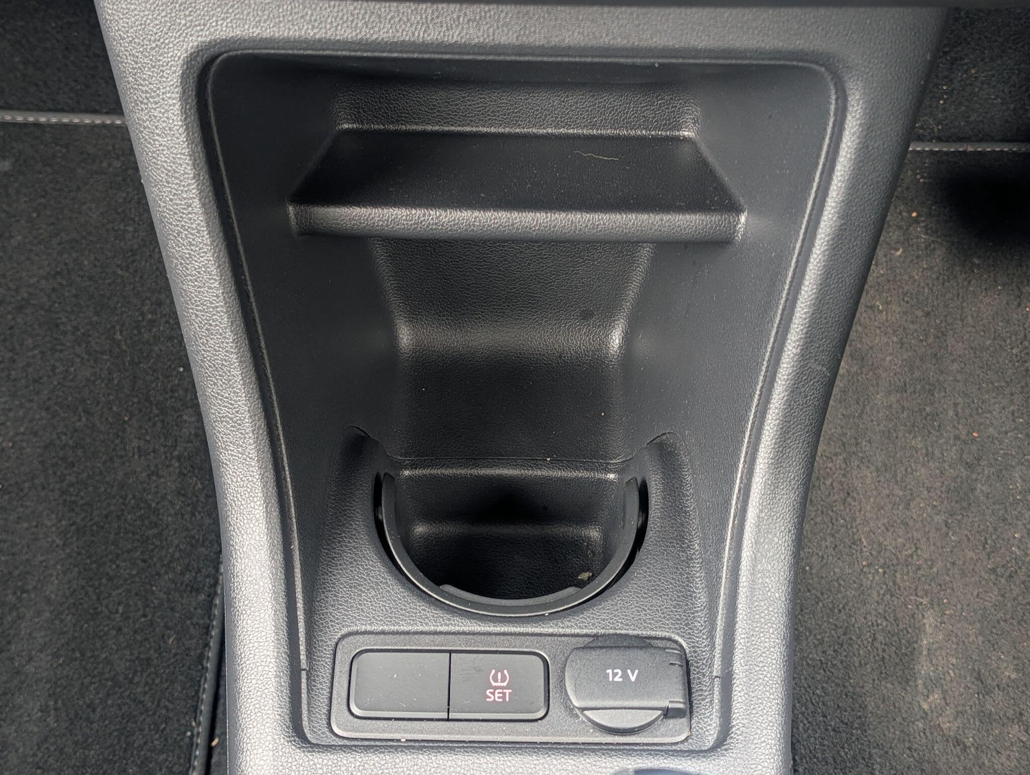 Used Volkswagen up! 2014 for sale - 76336733: Photo 30