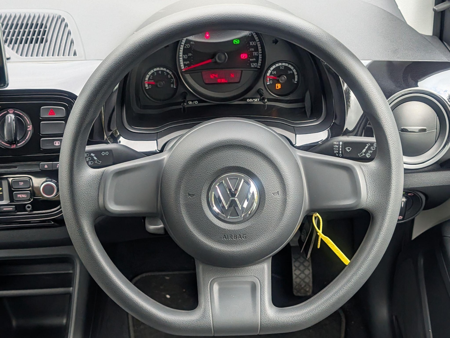 Used Volkswagen up! 2014 for sale - 76336733: Photo 32