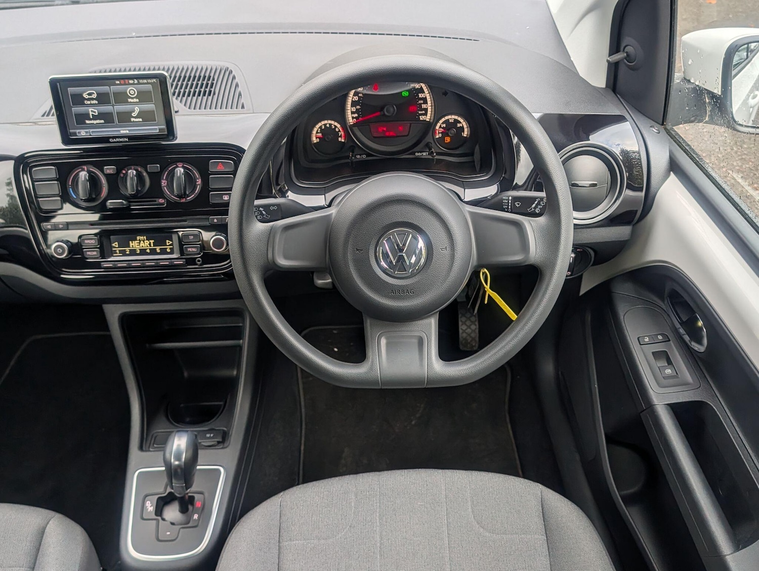 Used Volkswagen up! 2014 for sale - 76336733: Photo 33