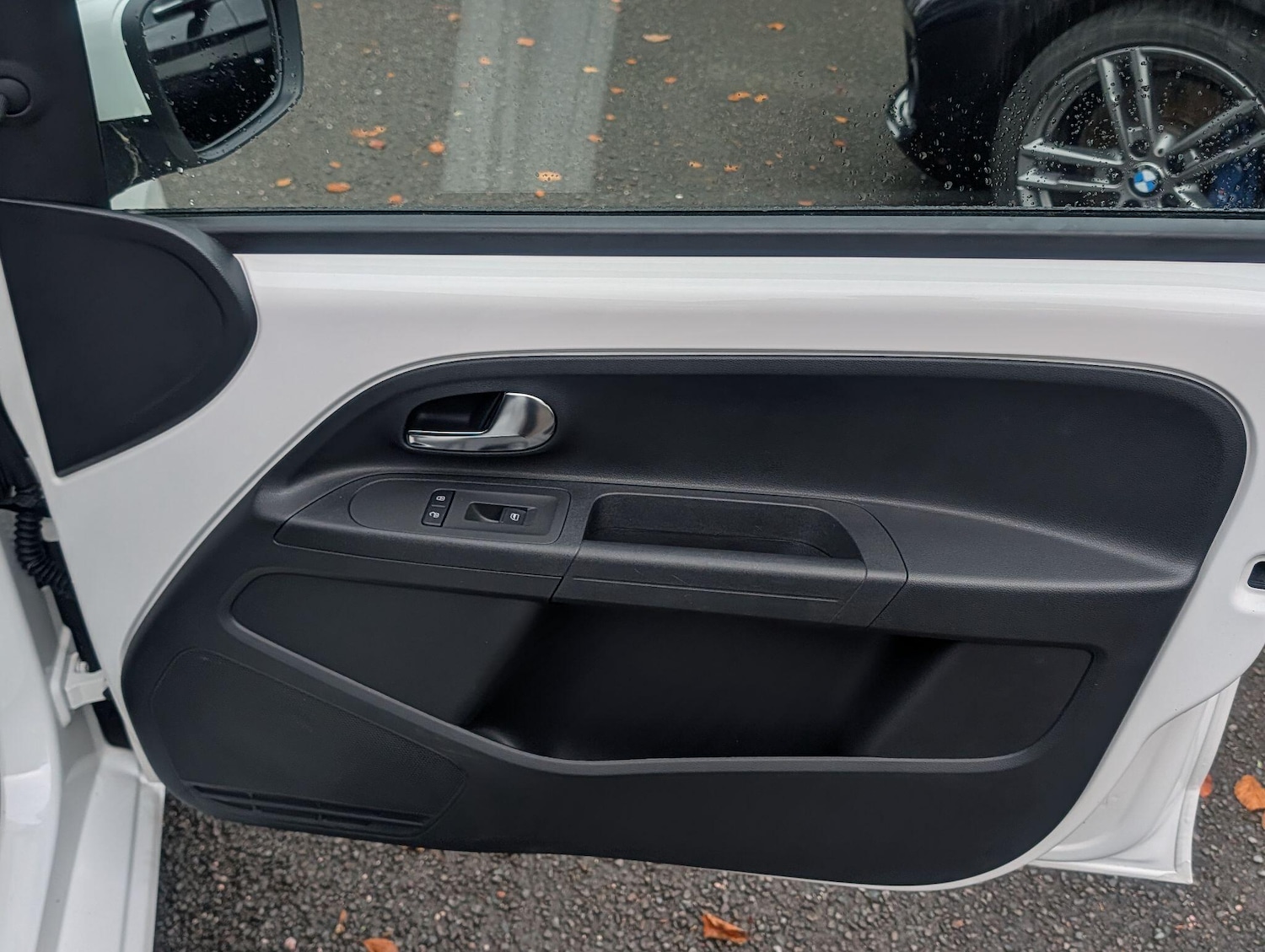 Used Volkswagen up! 2014 for sale - 76336733: Photo 34