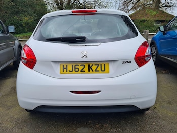Used Peugeot 208 2012 for sale - 78136237: Photo