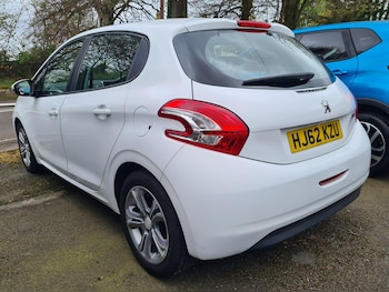 Used Peugeot 208 2012 for sale - 78136237: Photo