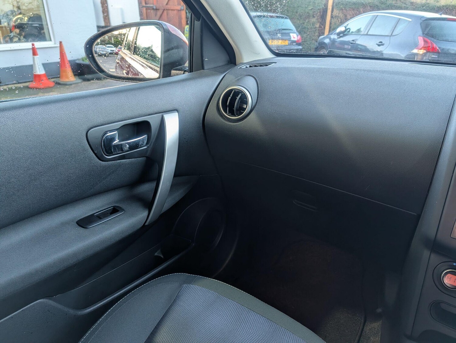 Used Nissan Qashqai 2011 for sale - 77469359: Photo 18