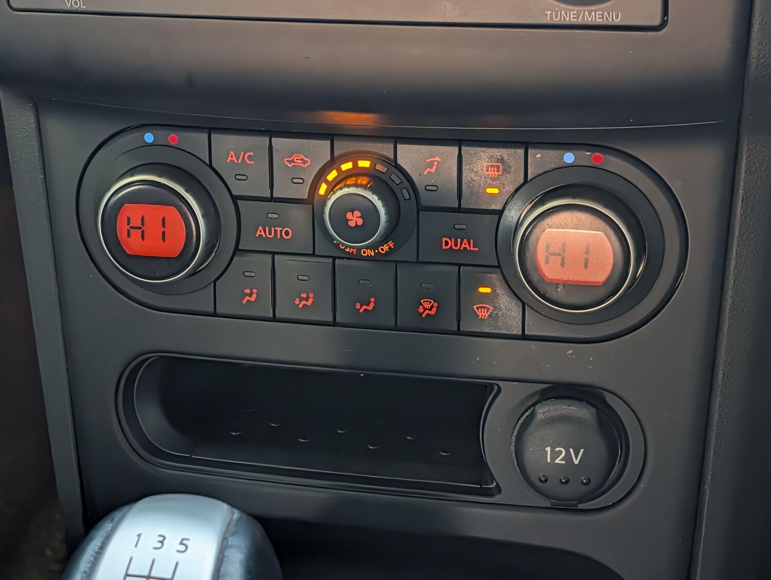 Used Nissan Qashqai 2011 for sale - 77469359: Photo 20