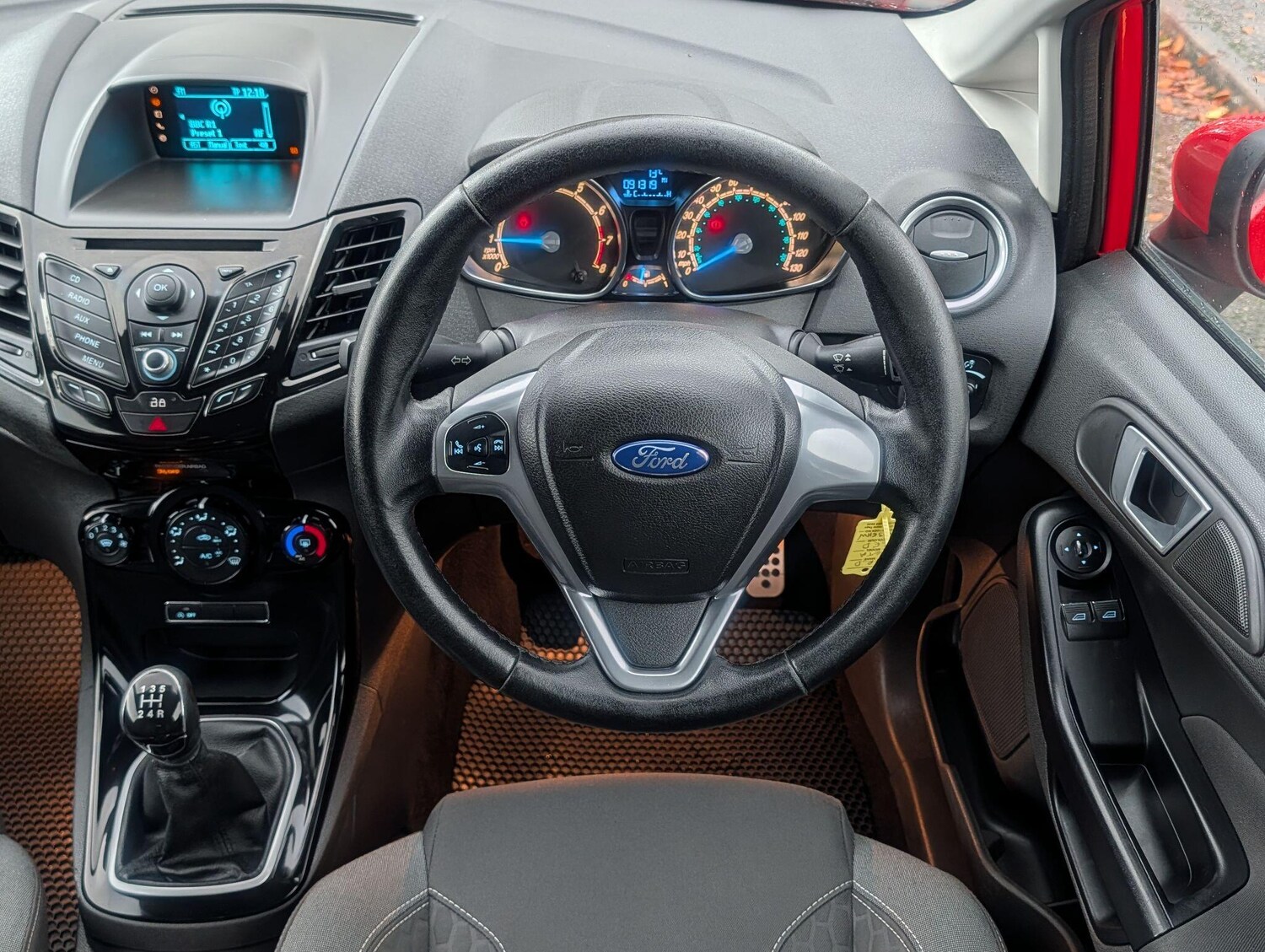 Used Ford Fiesta 2013 for sale - 76360971: Photo 35