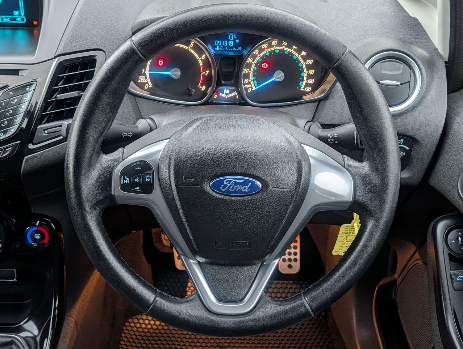 Used Ford Fiesta 2013 for sale - 76360971: Photo 36