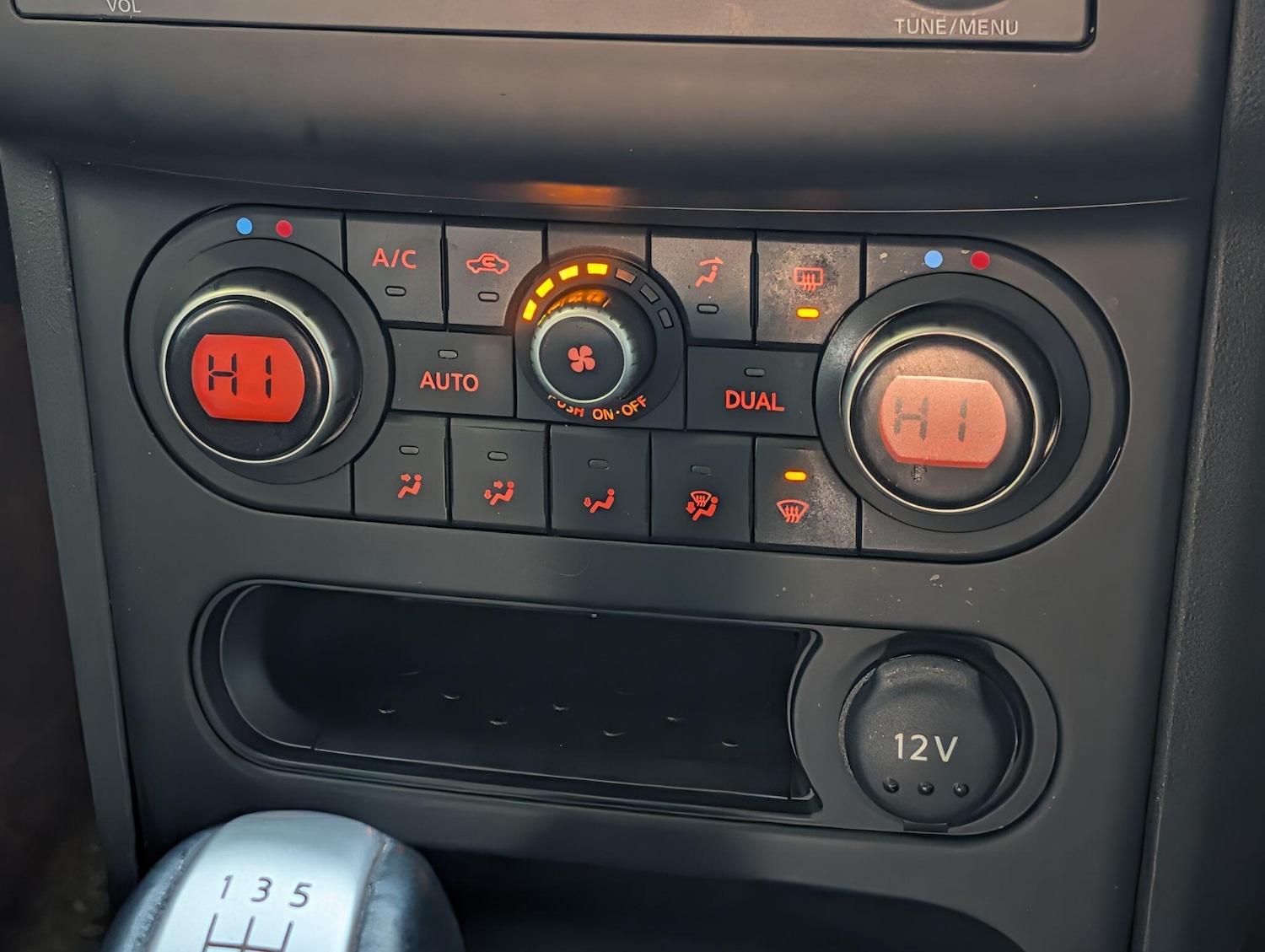 Used Nissan Qashqai 2011 for sale - 77387399: Photo 21