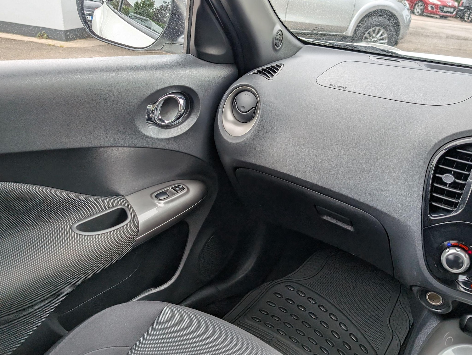 Vehicle 28